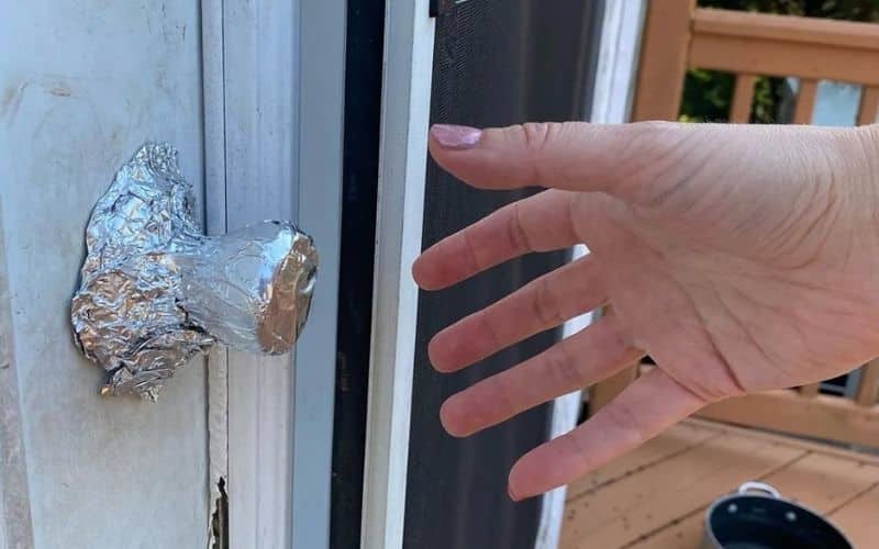 Wrap Your Door Handle in Aluminum Foil When Alone