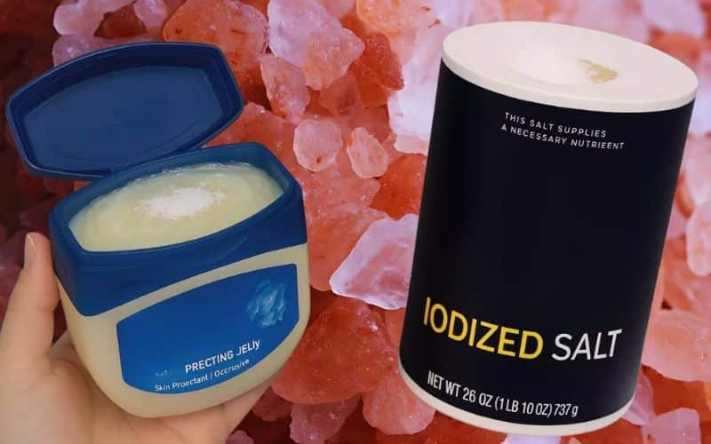 Mix Salt and Vaseline for an Instant DIY Lip Scrub