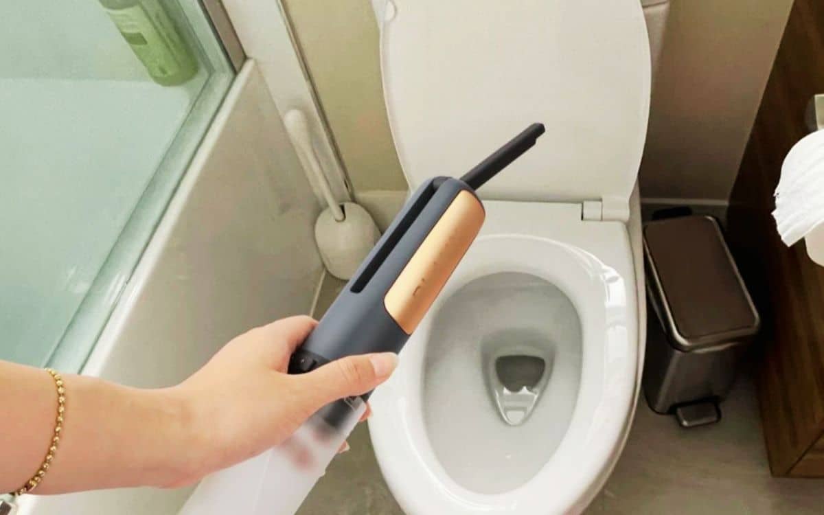 This Portable Bidet is 10X Cleaner Than Toilet Paper (And More Hygienic)